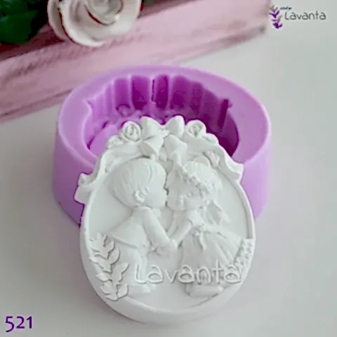 Elele Tutuşan Gelin Damat  Silikon Kalıbı